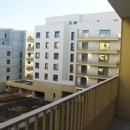 Apartamento Avec Balcon Immeuble Standing Lyon