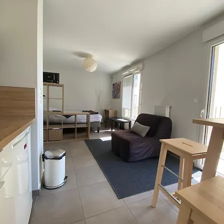 Apartamento Avec Balcon Immeuble Standing Lyon